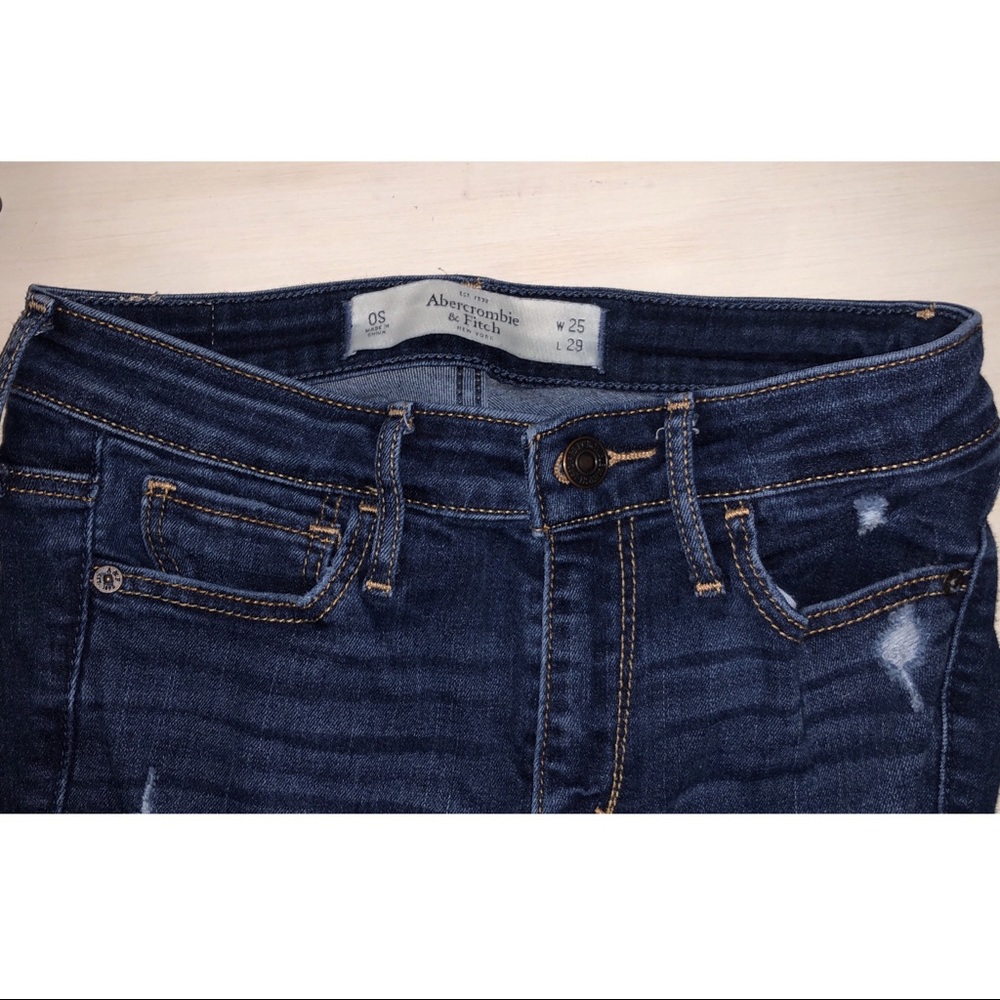Abercrombie & Fitch Dark Wash Skinny Jeans